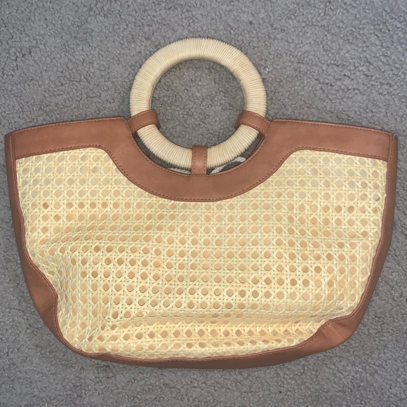 Universal Thread Women's Half Moon Satchel Handbag - Picture 3 of 8